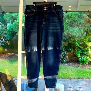 Blue Cropped Ankle Jeans with Distressed Details